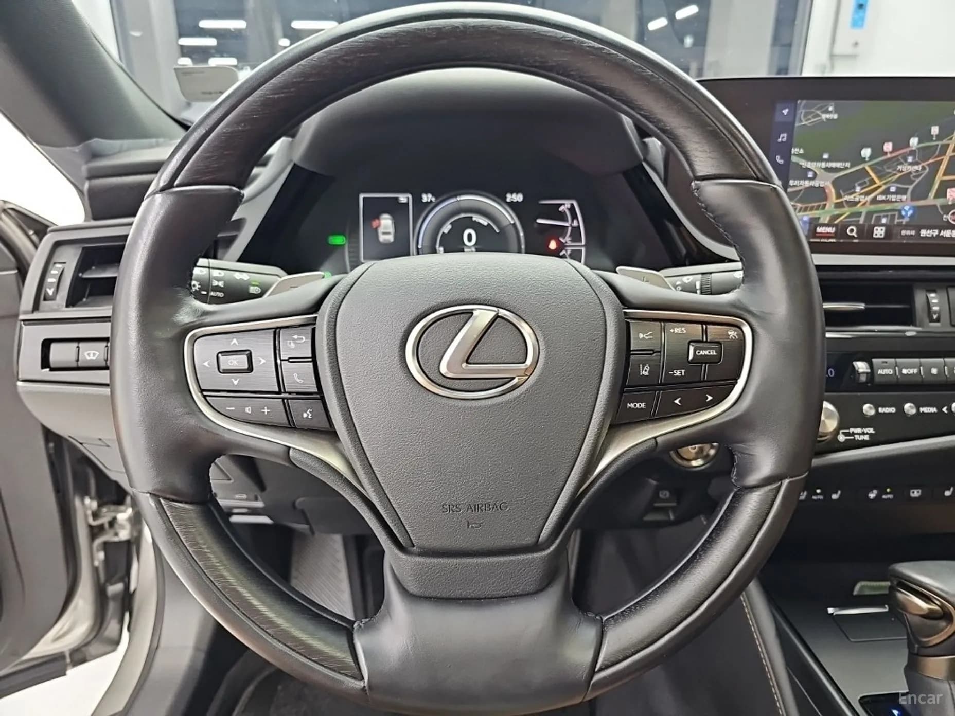 ES300h 7th Generation