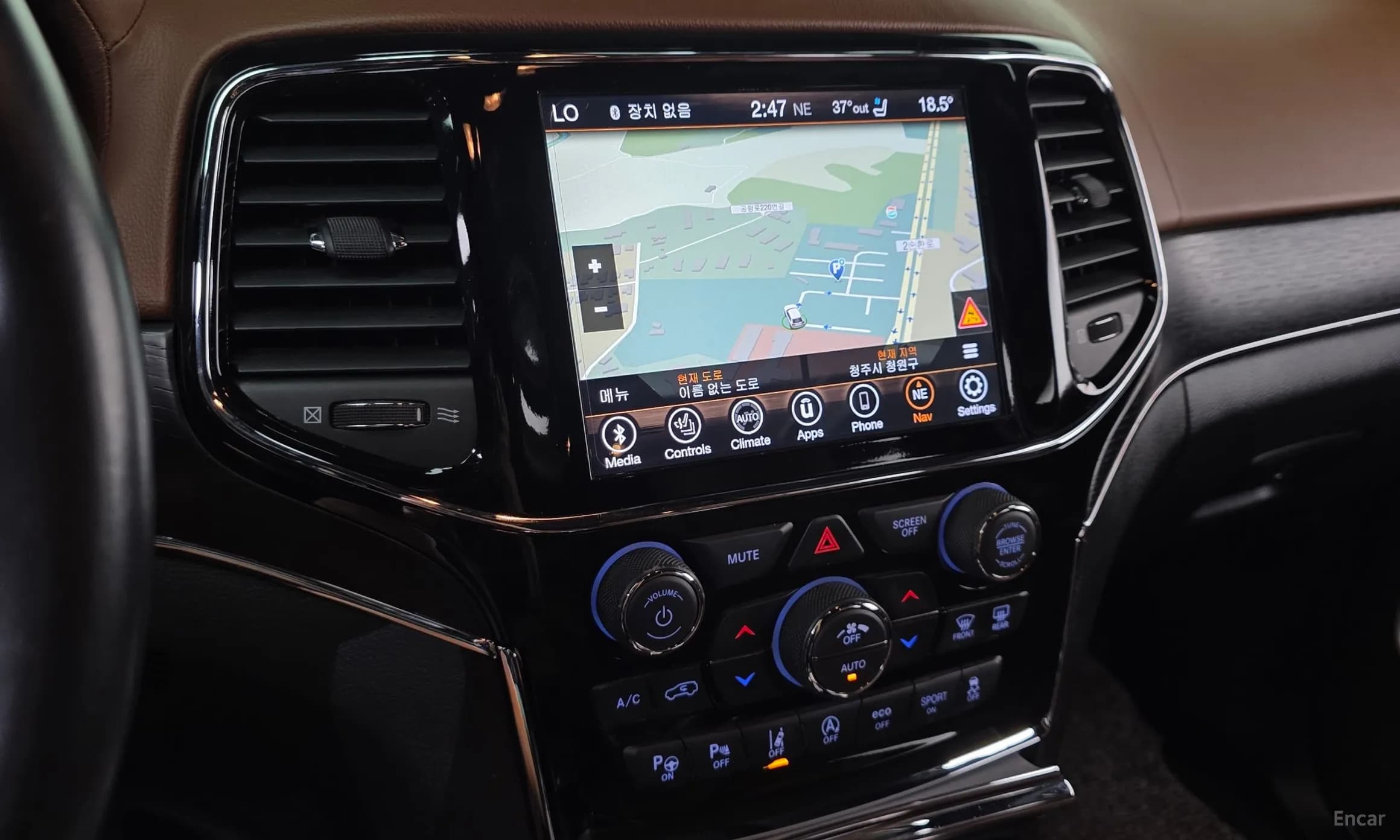 Grand Cherokee