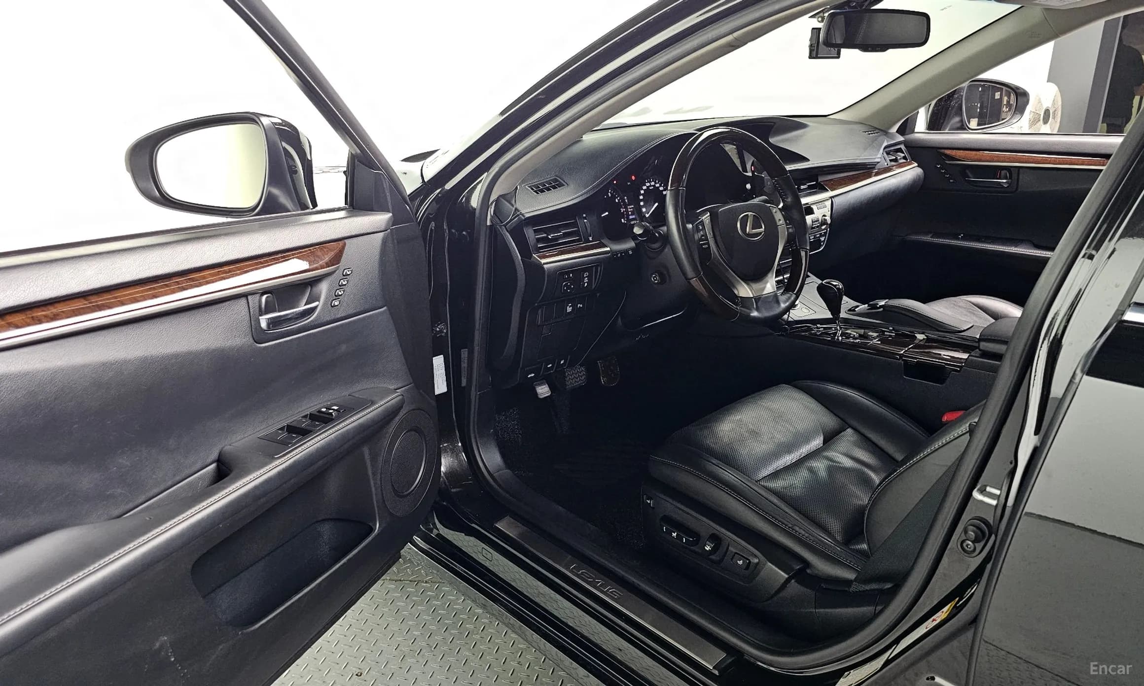 New ES350