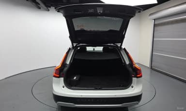 V90 Cross Country