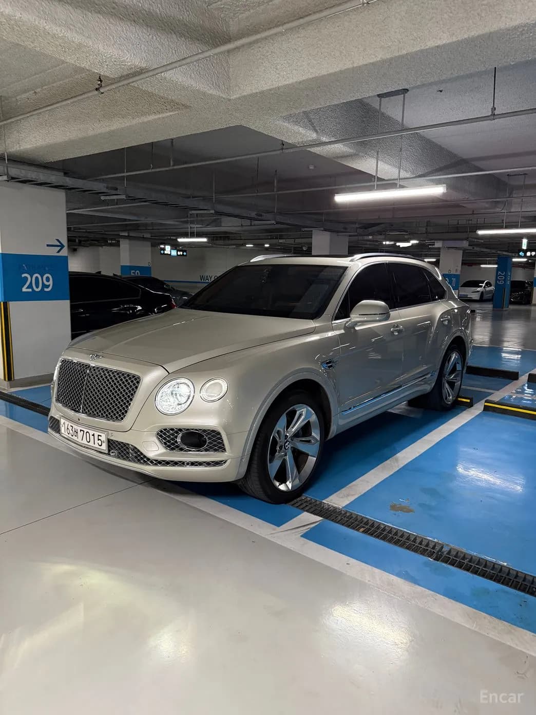 Bentayga