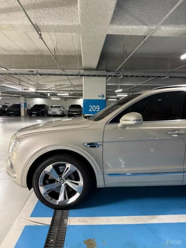 Bentayga