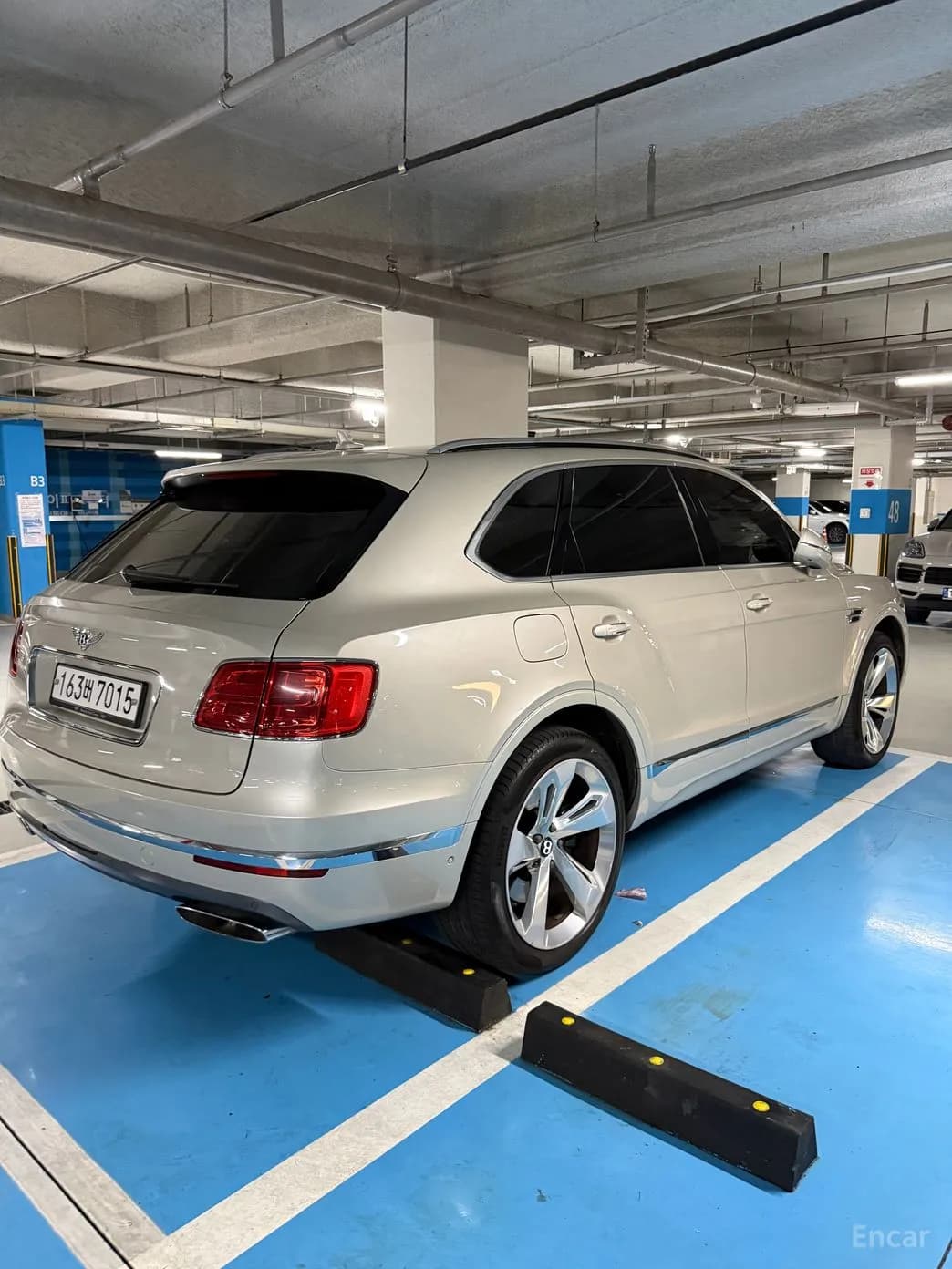 Bentayga