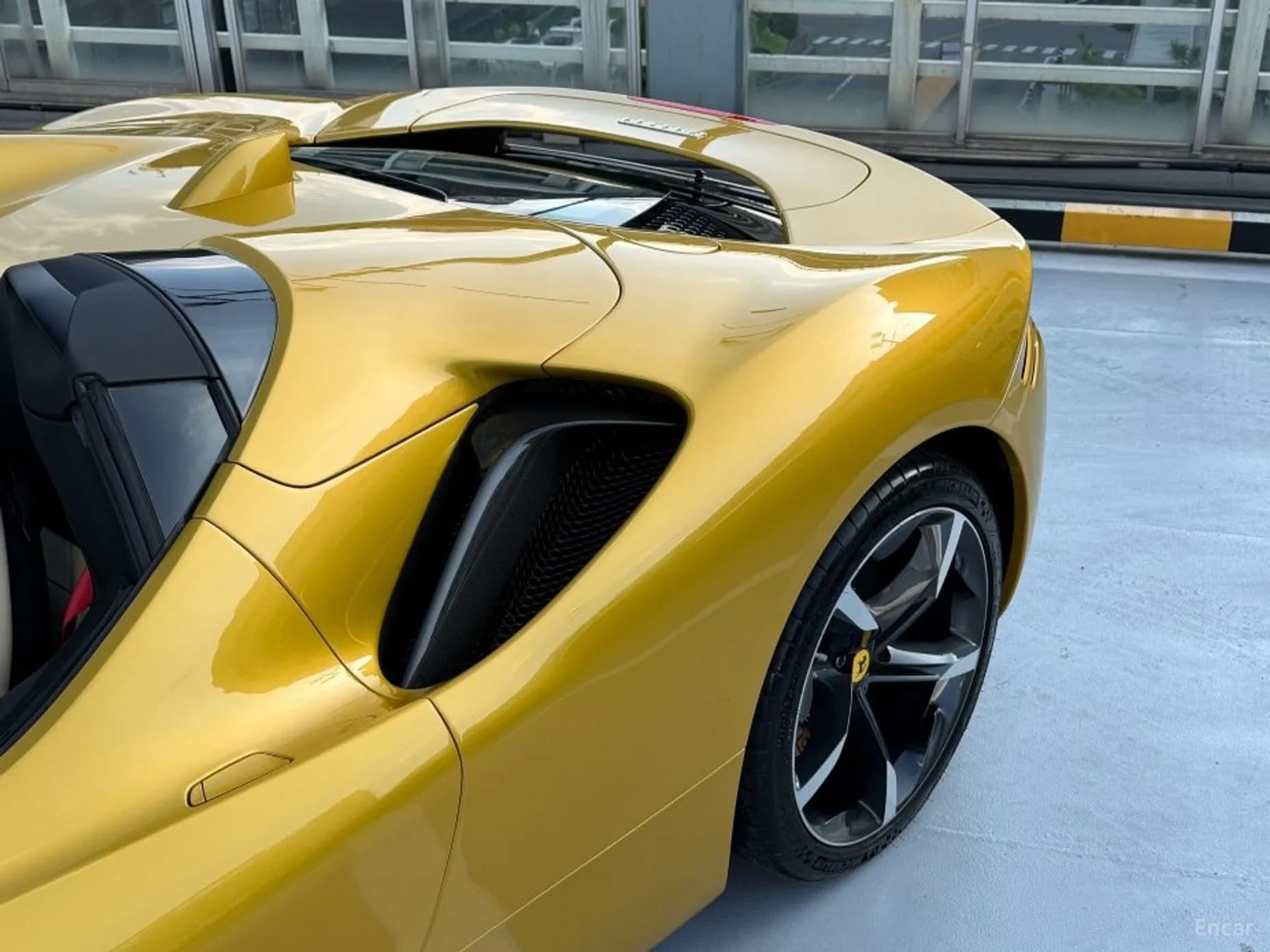 SF90 Spyder