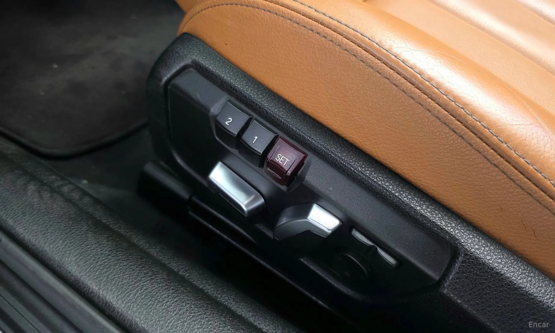Series 4 (F32)