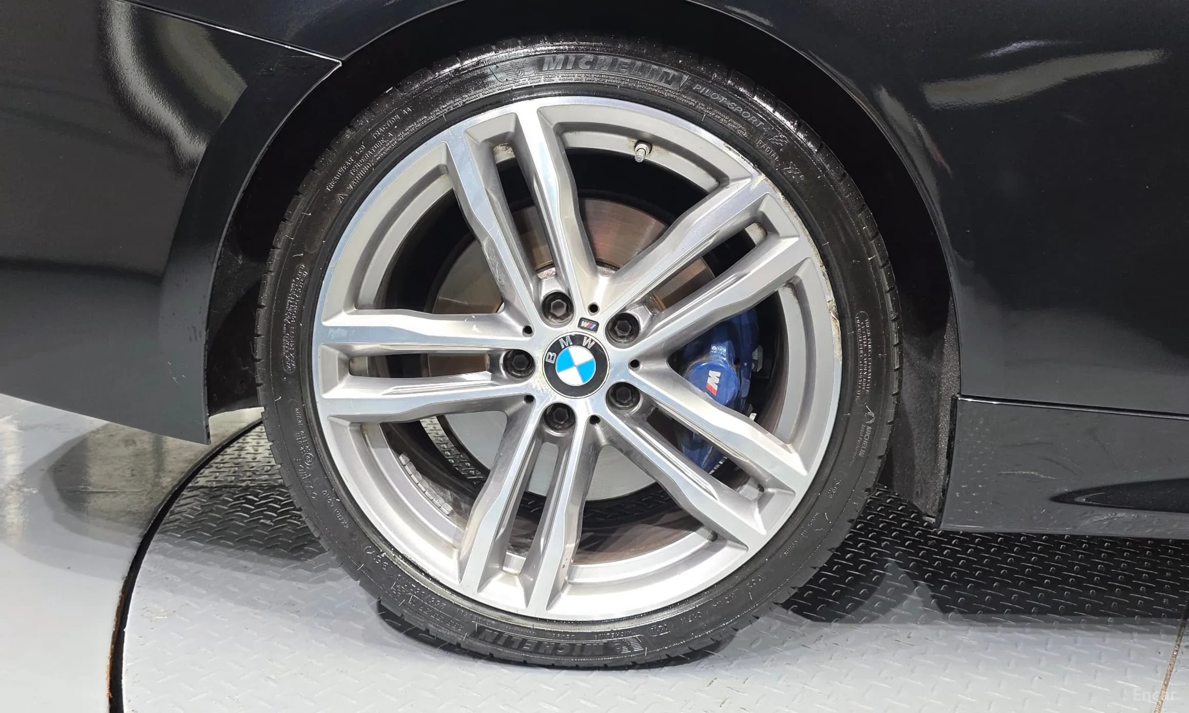 Series 4 (F32)