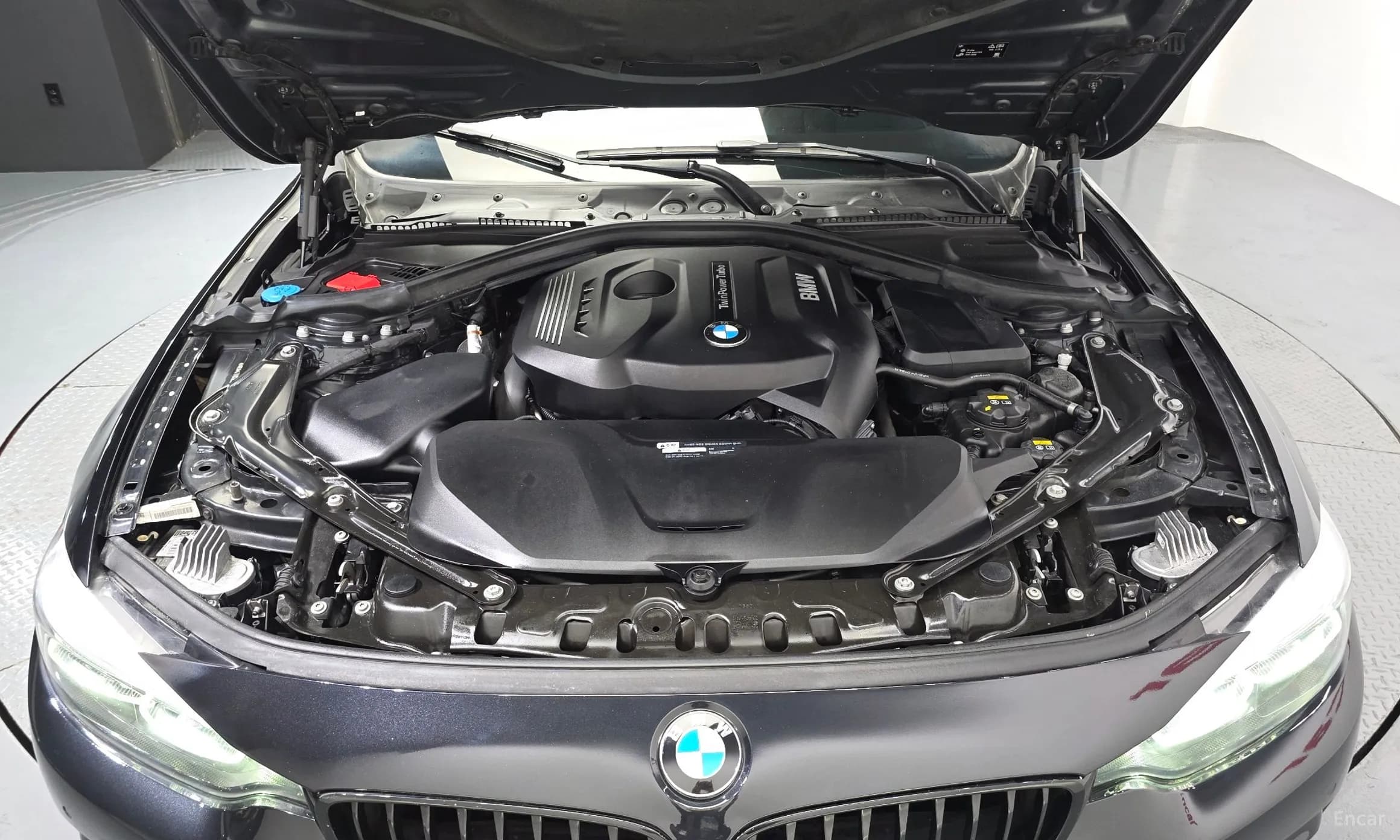 Series 4 (F32)