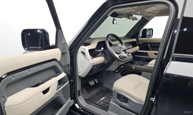 Defender (L663)