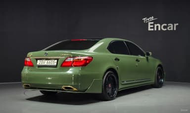 LS600hL
