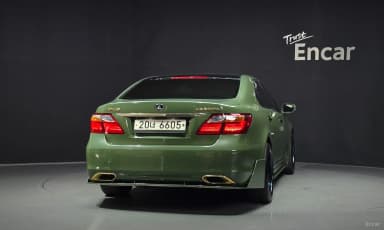 LS600hL