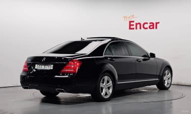 S-Class W221