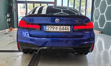 M5 (F90)