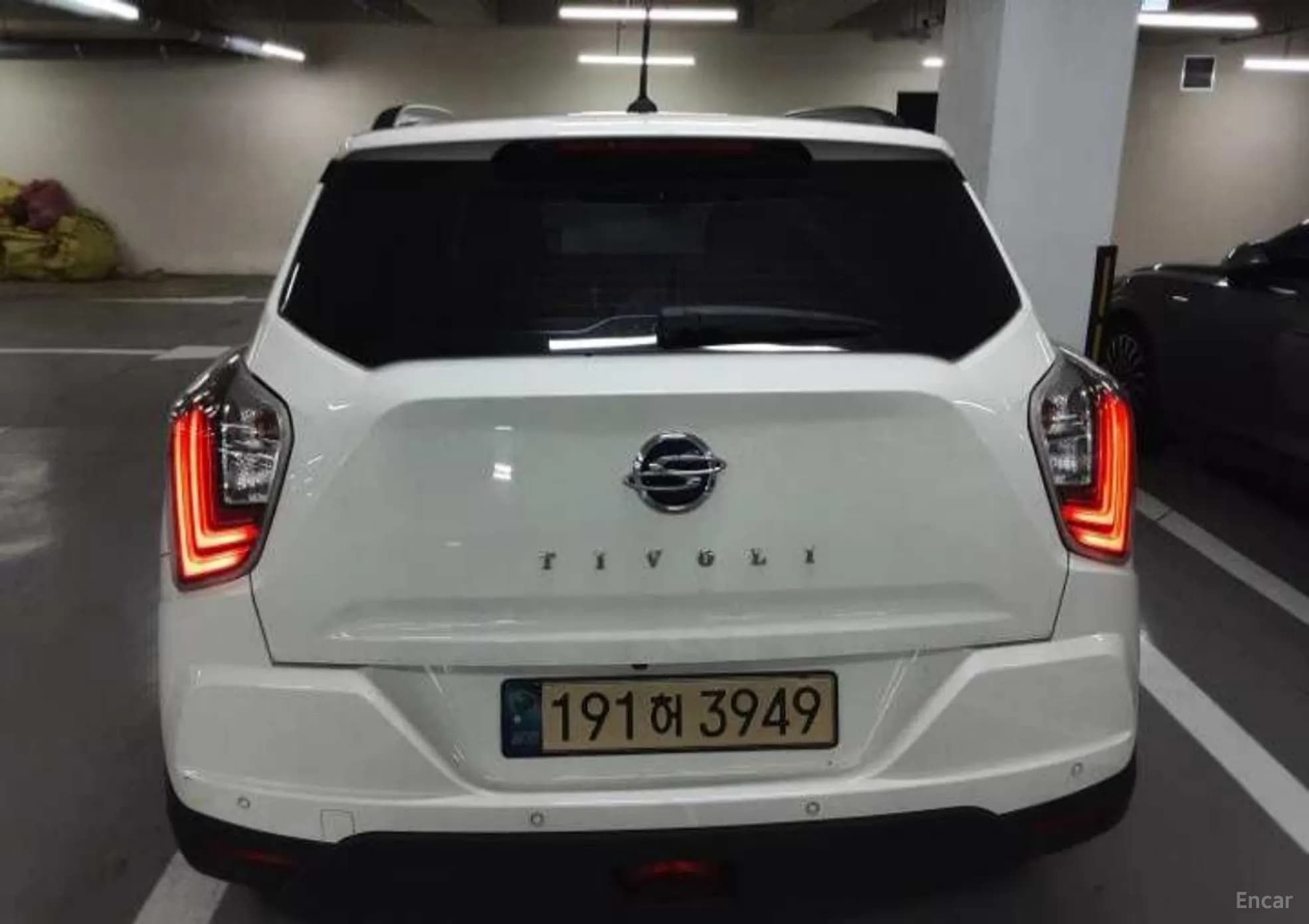 Berry New Tivoli