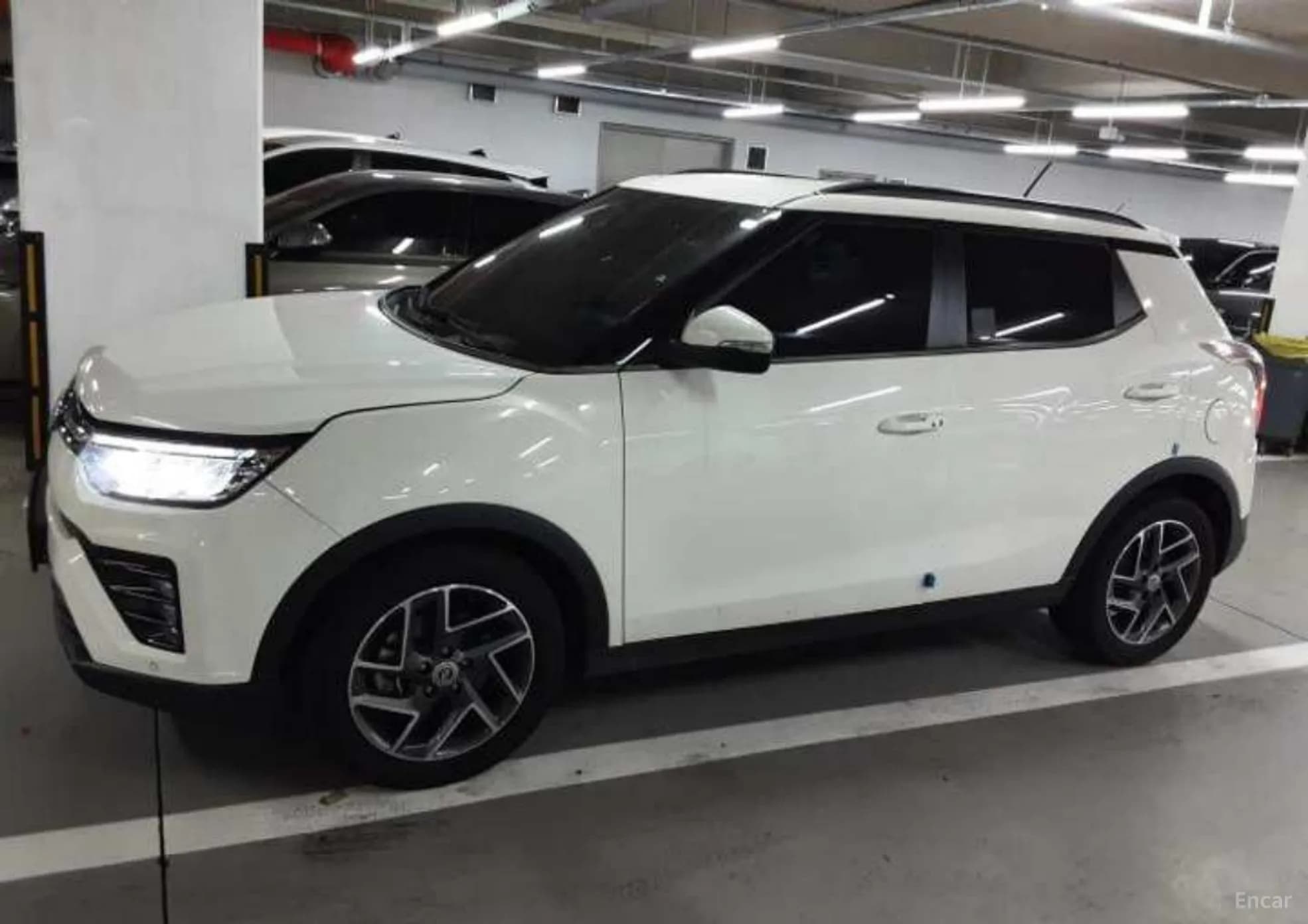 Berry New Tivoli