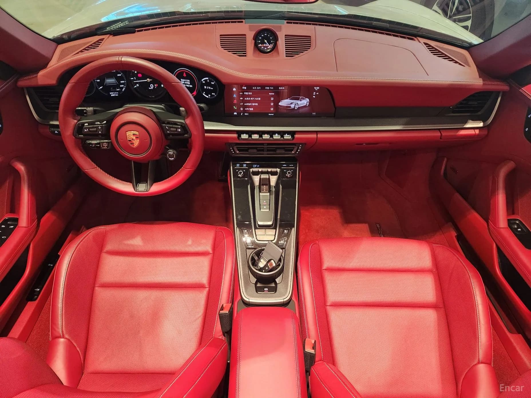 911 (992)