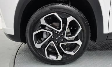 Trax Crossover