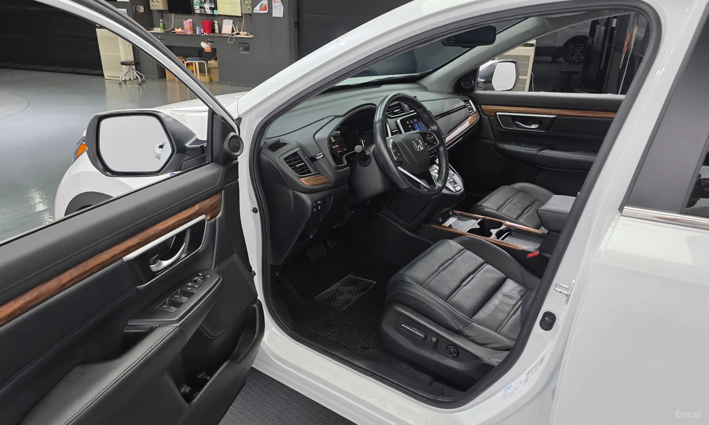 CR-V 5th generation