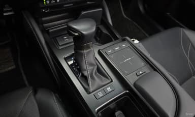 ES300h 7th Generation