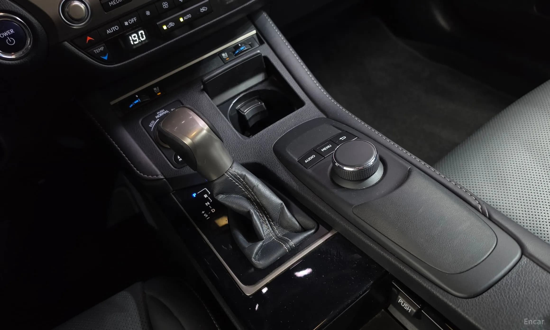 New ES300h