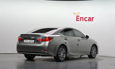 New ES300h