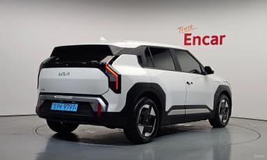 EV3