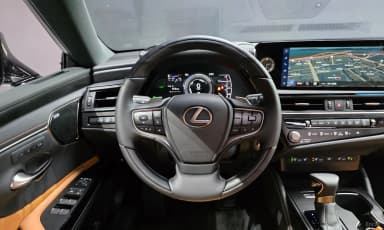 ES300h 7th Generation