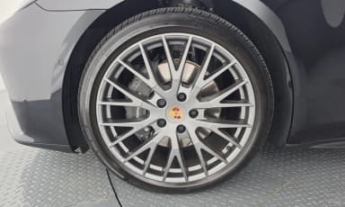 Panamera (976)