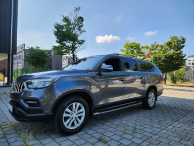 Rexton Sports Khan