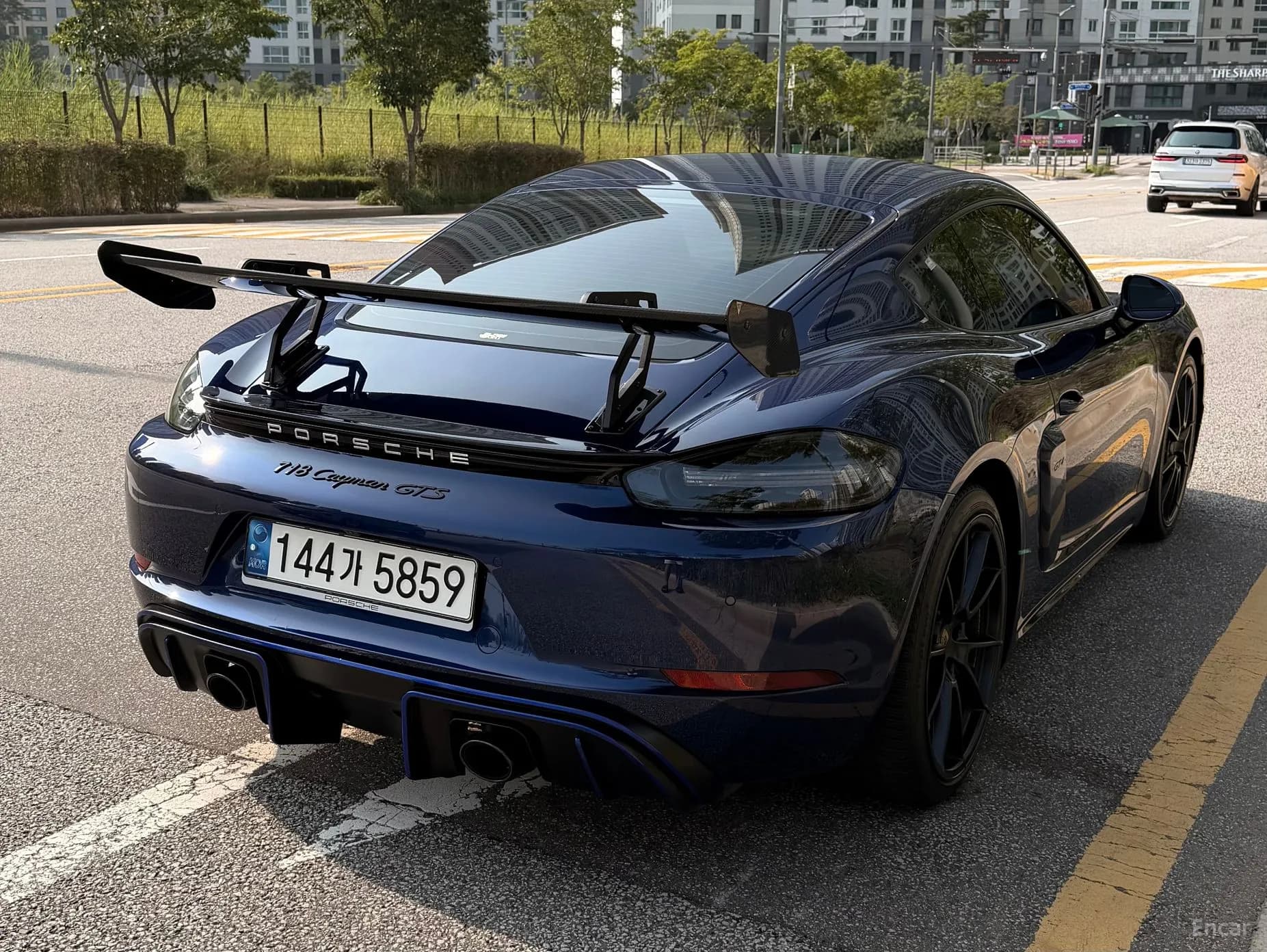 718 Cayman