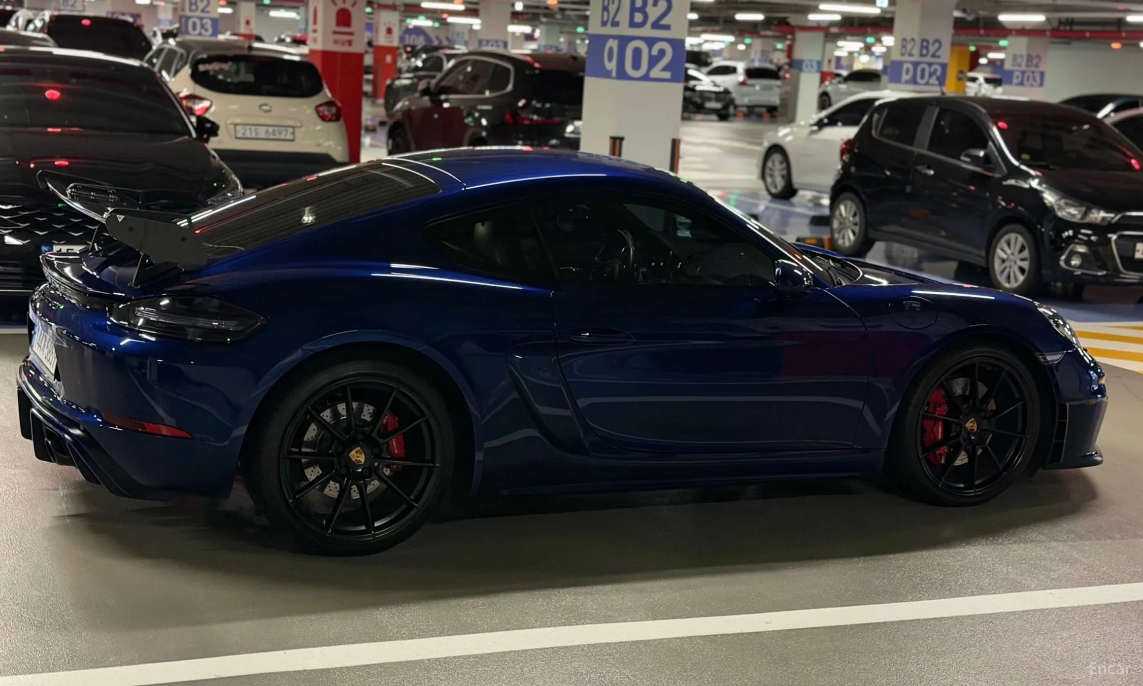 718 Cayman