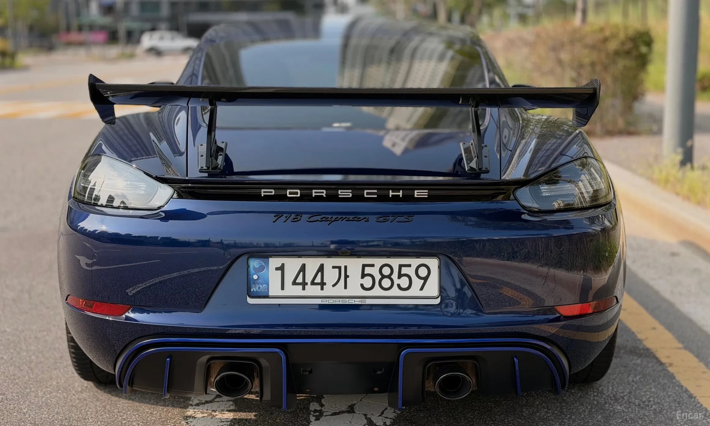 718 Cayman