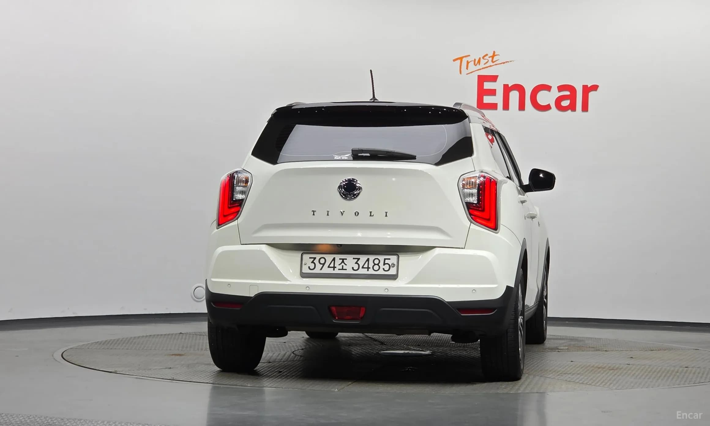 Berry New Tivoli