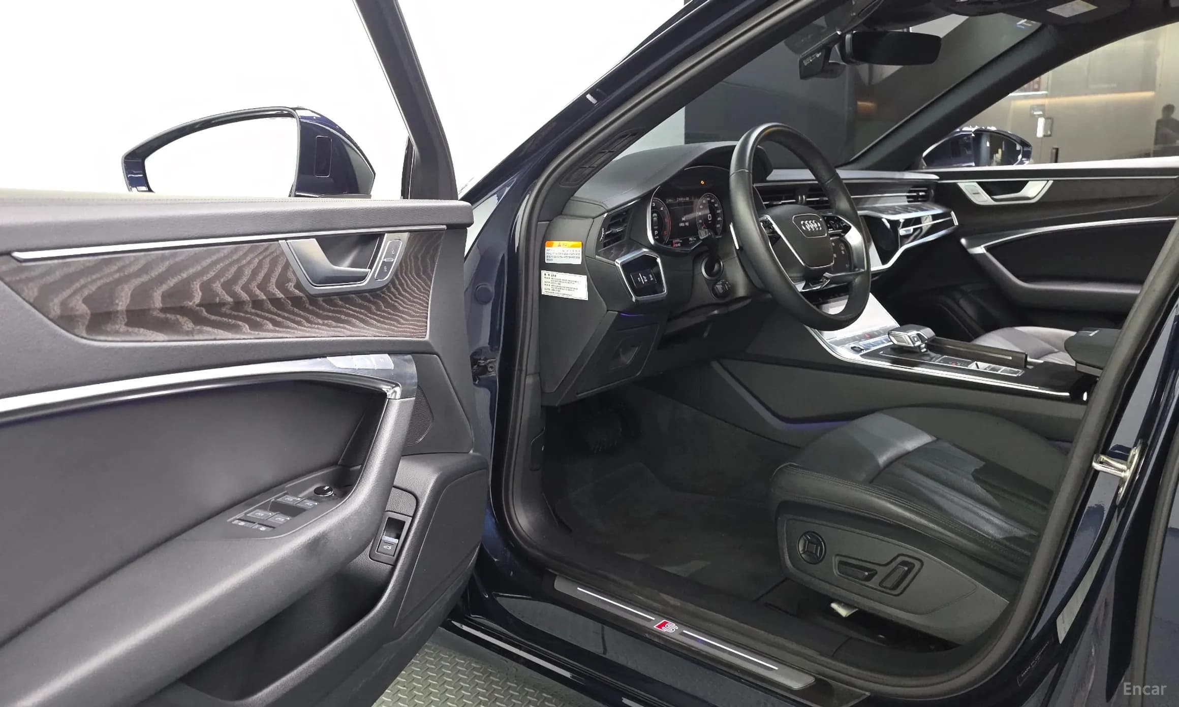 A6 (C8)