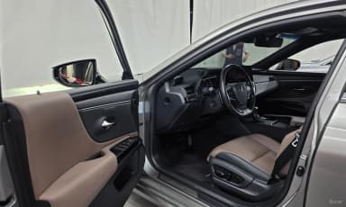ES300h 7th Generation