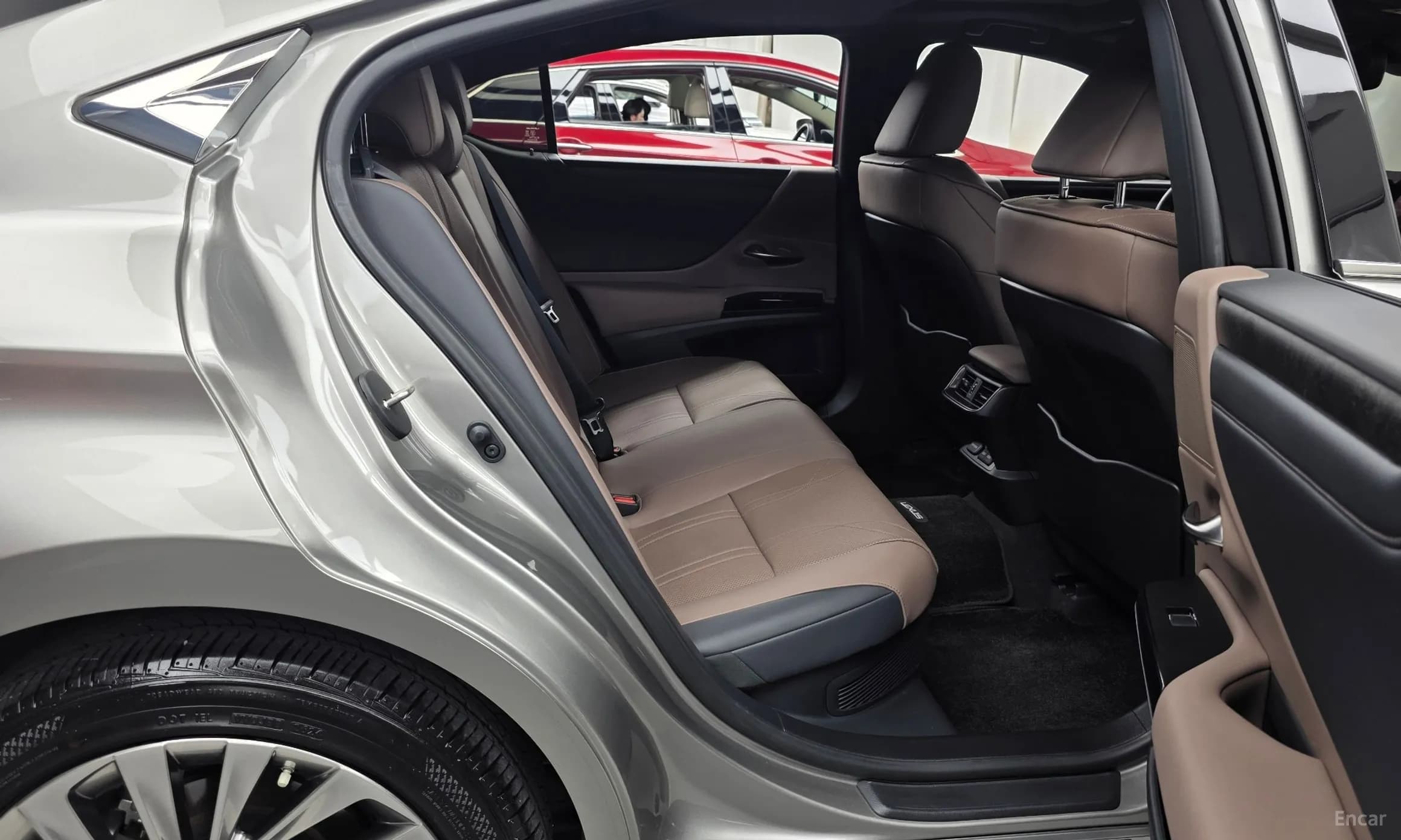 ES300h 7th Generation