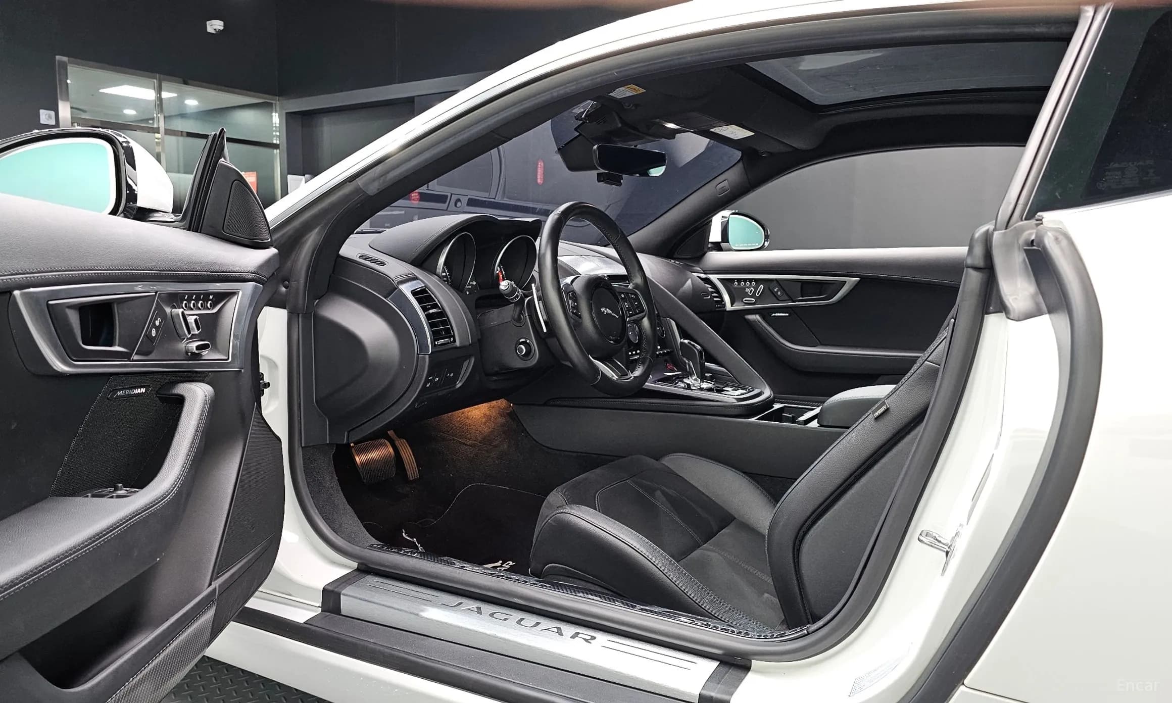 F-TYPE