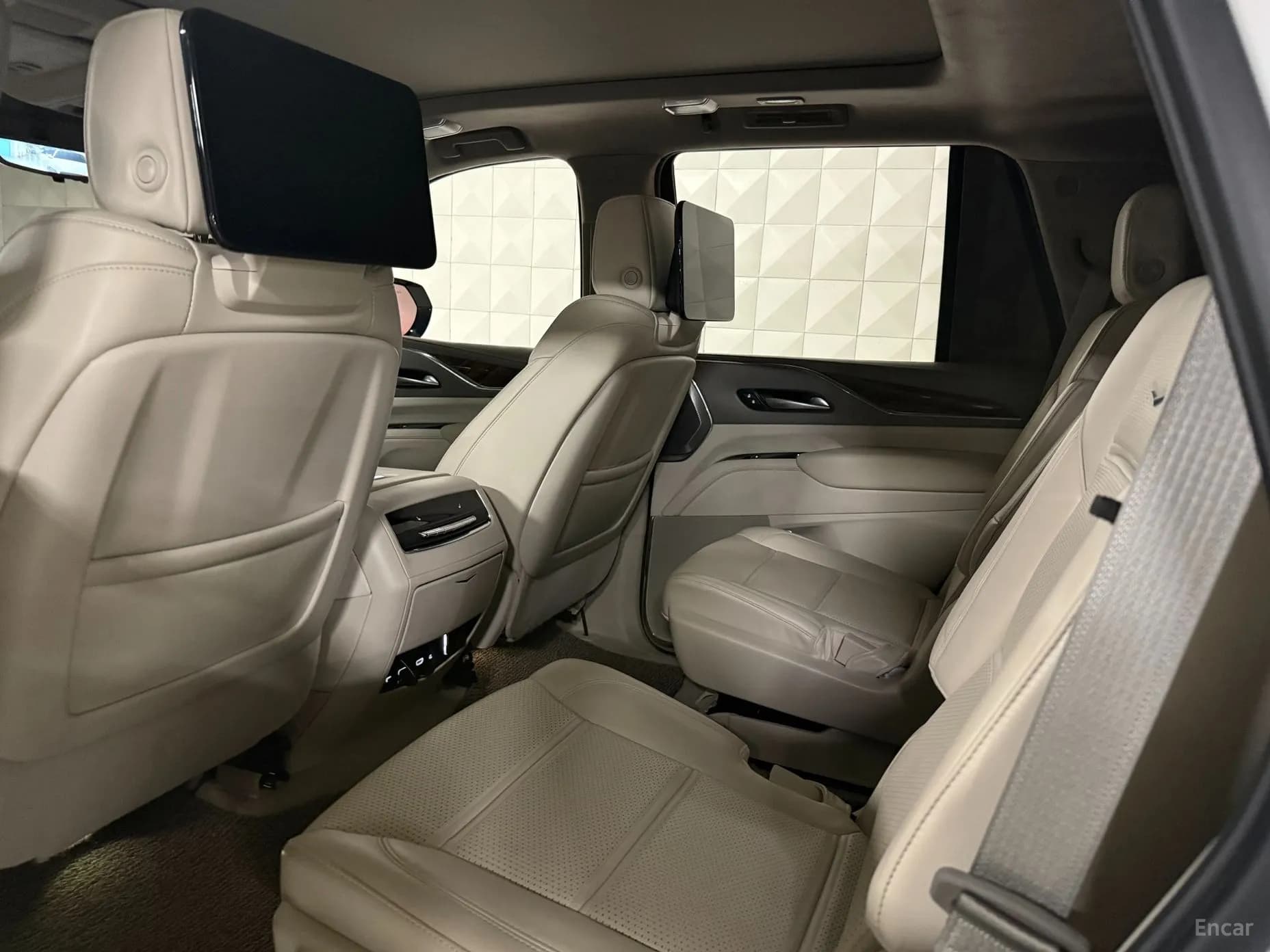 Escalade 5th Generation