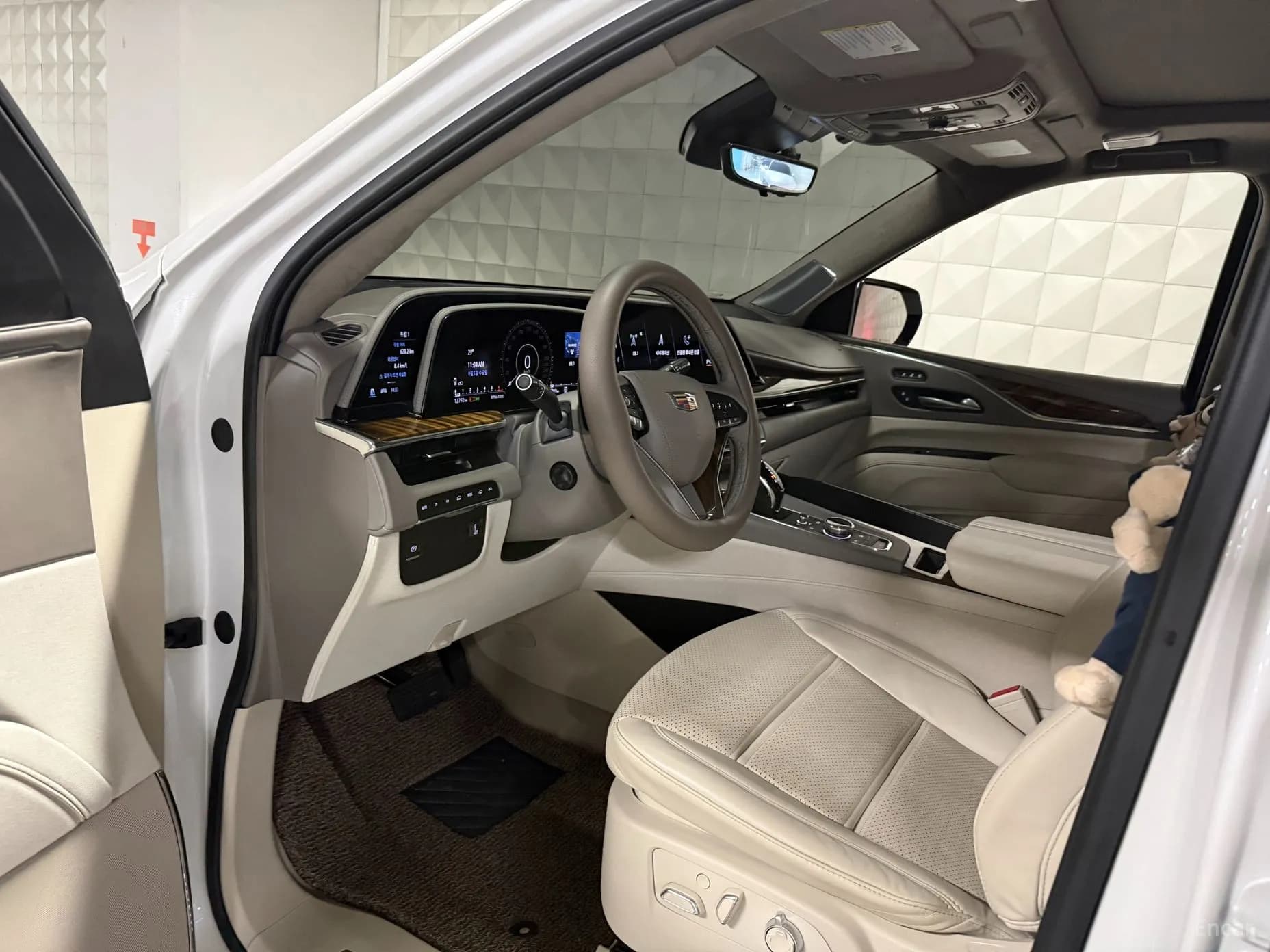 Escalade 5th Generation