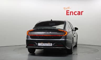 Sonata Hybrid (DN8)
