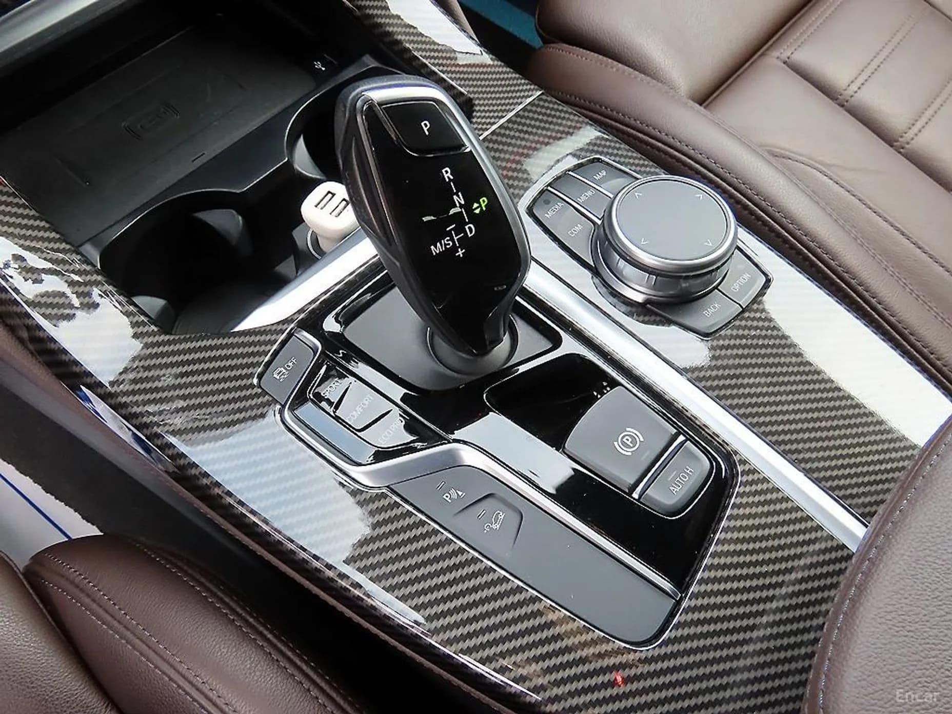 X4 (G02)