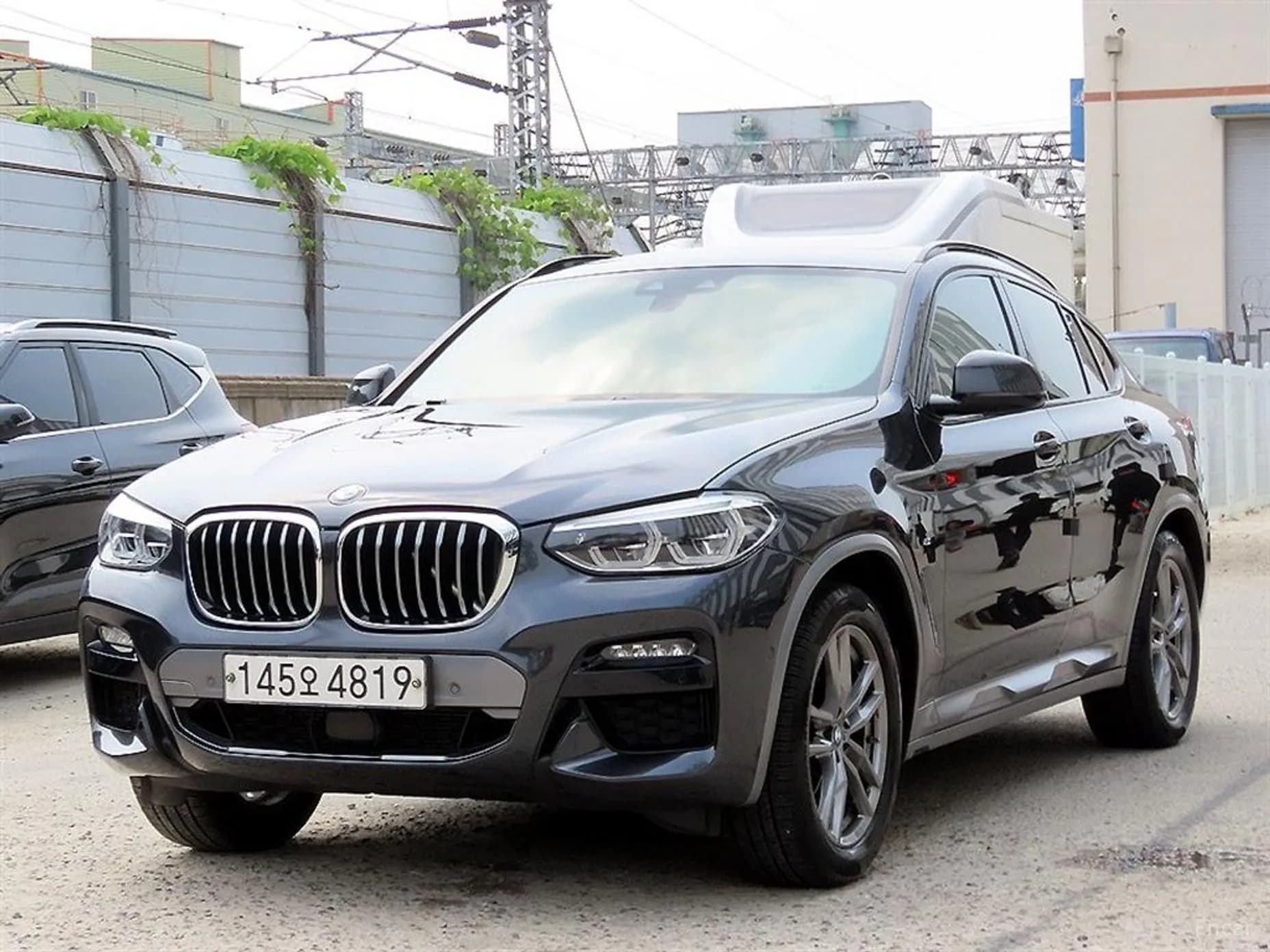 X4 (G02)