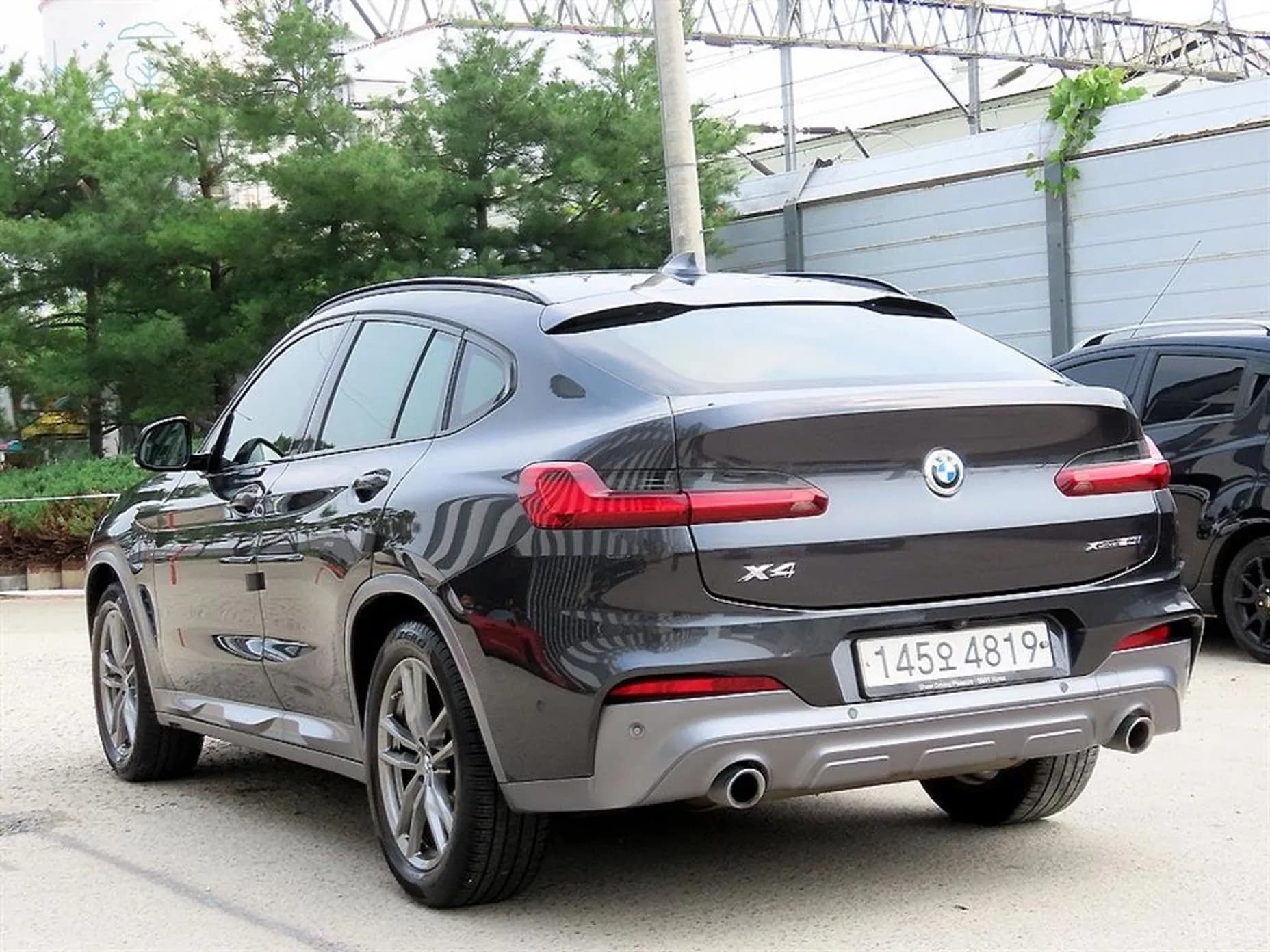X4 (G02)