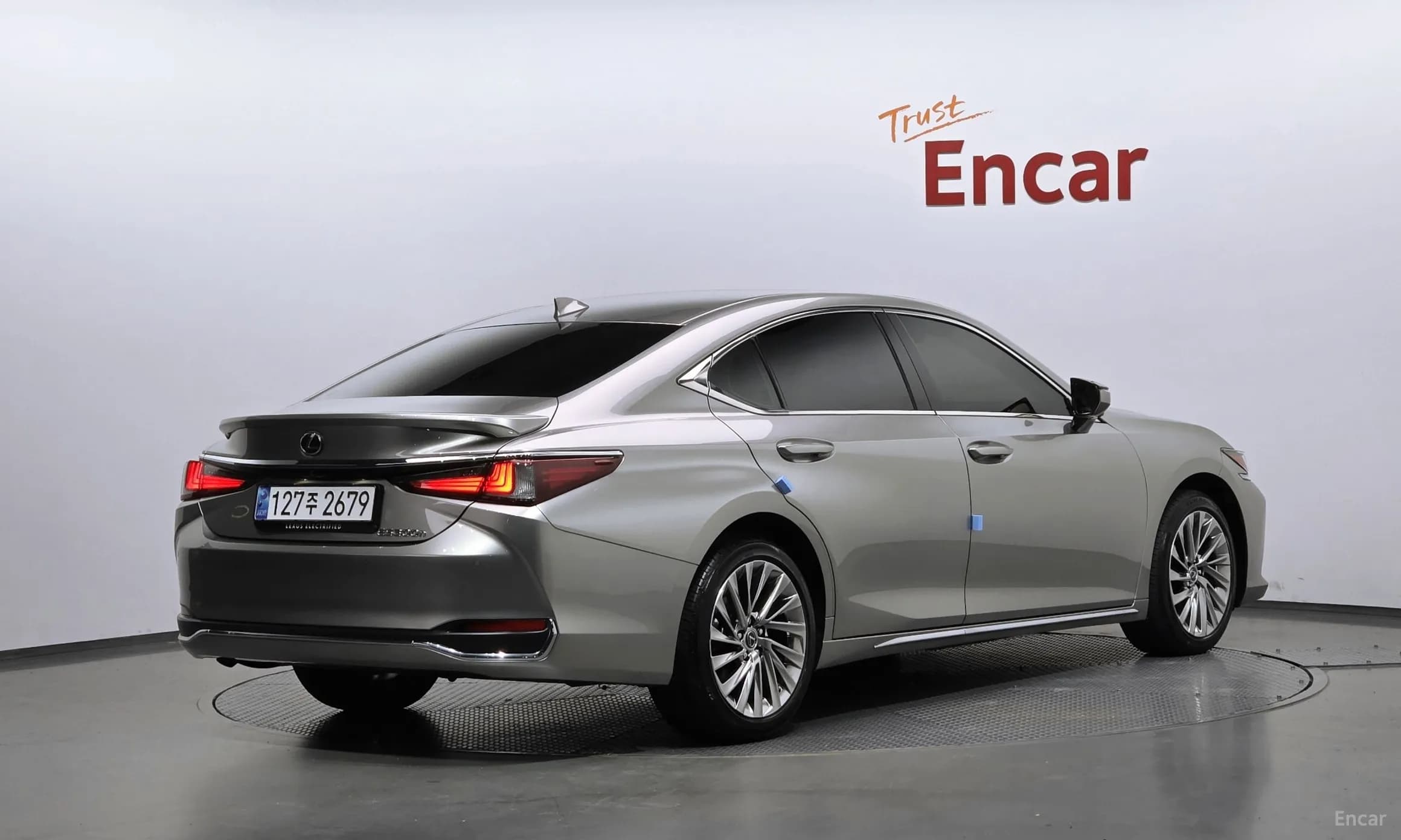 ES300h 7th Generation