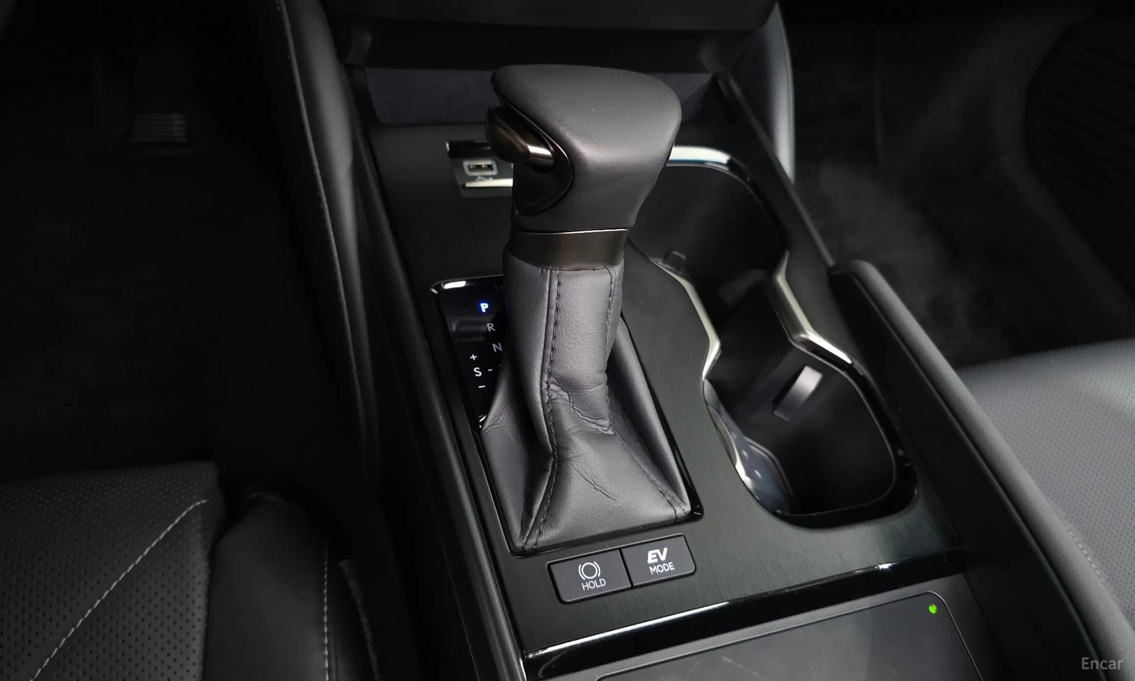 ES300h 7th Generation