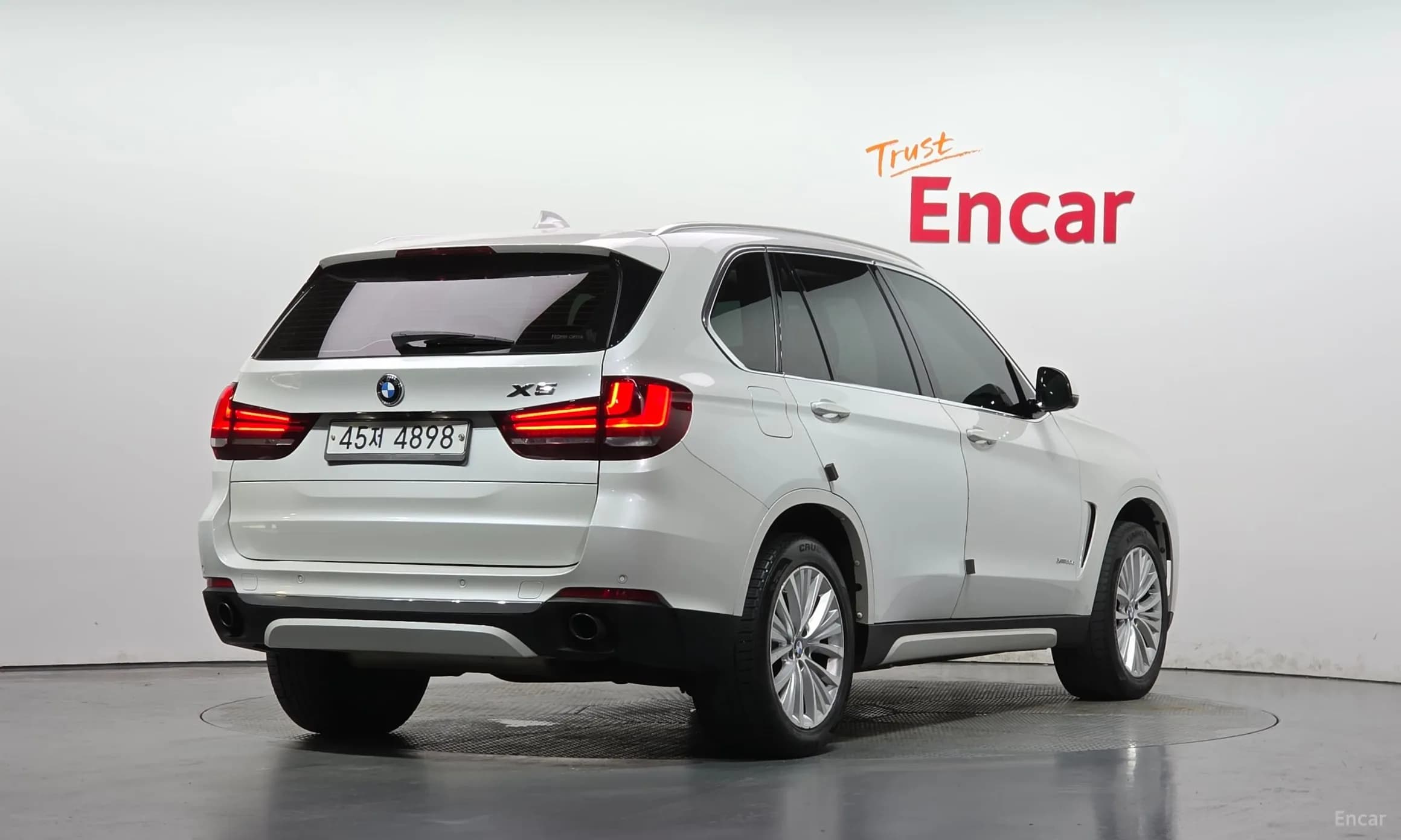 X5 (F15)