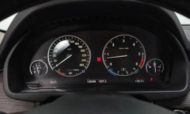 X5 (F15)