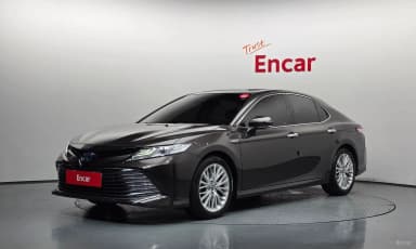 Camry (XV70)