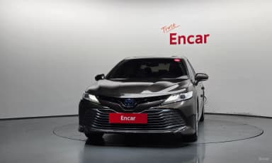 Camry (XV70)