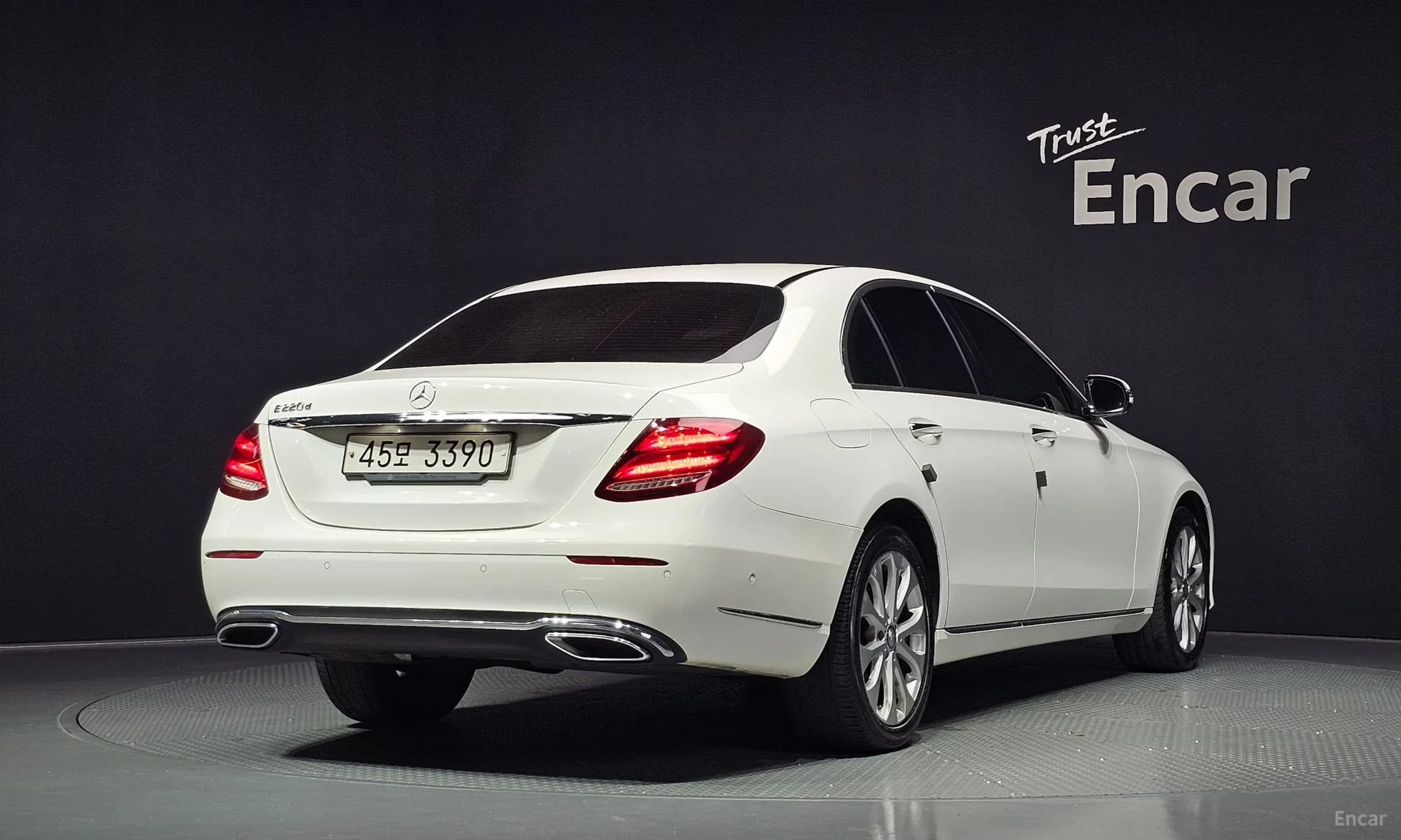 E-Class W213