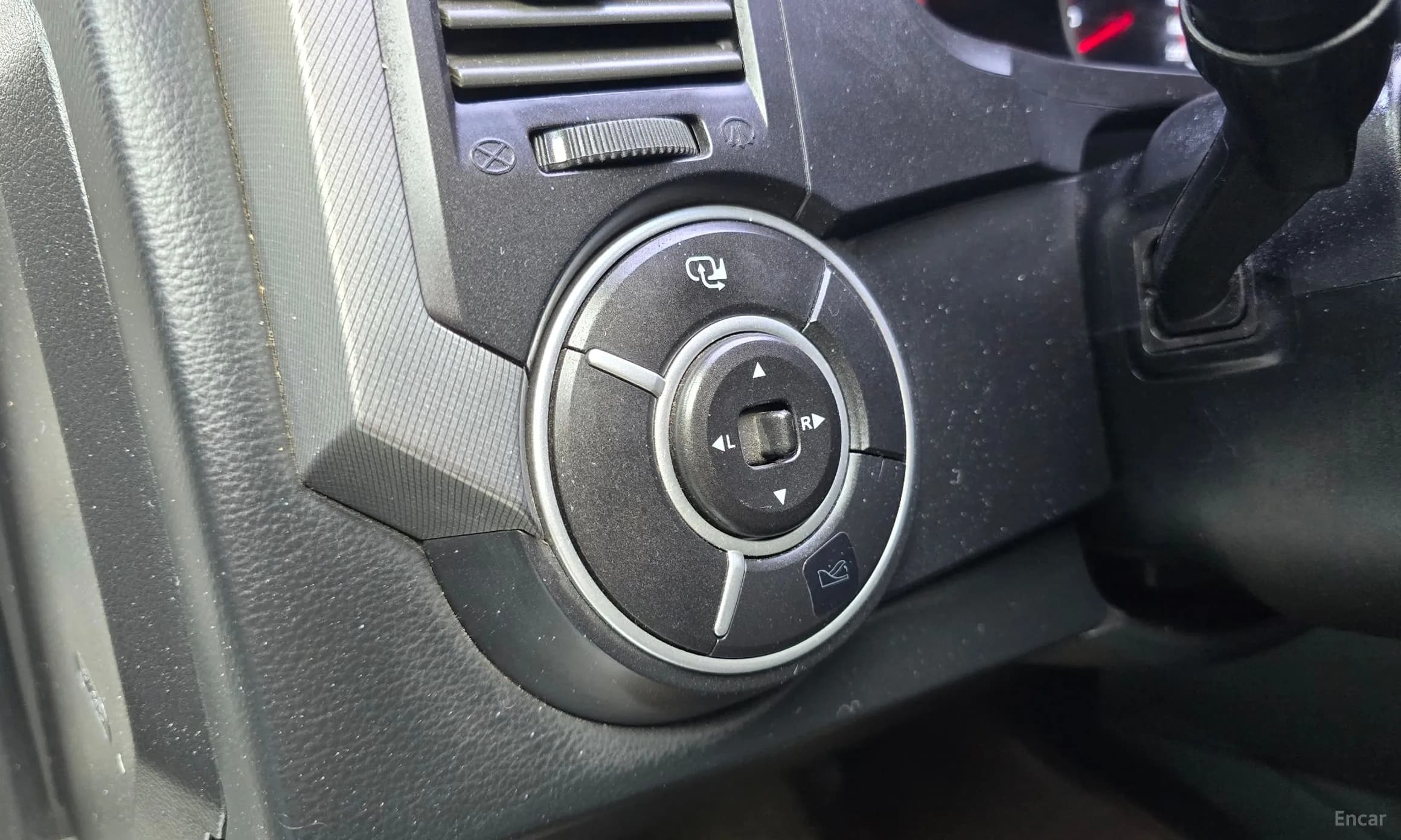 Korando Sports